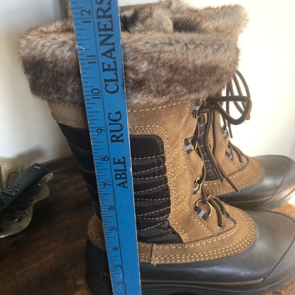 Waterproof Lands’ End Women’s Winter Boots Size 8 - Picture 3 of 13